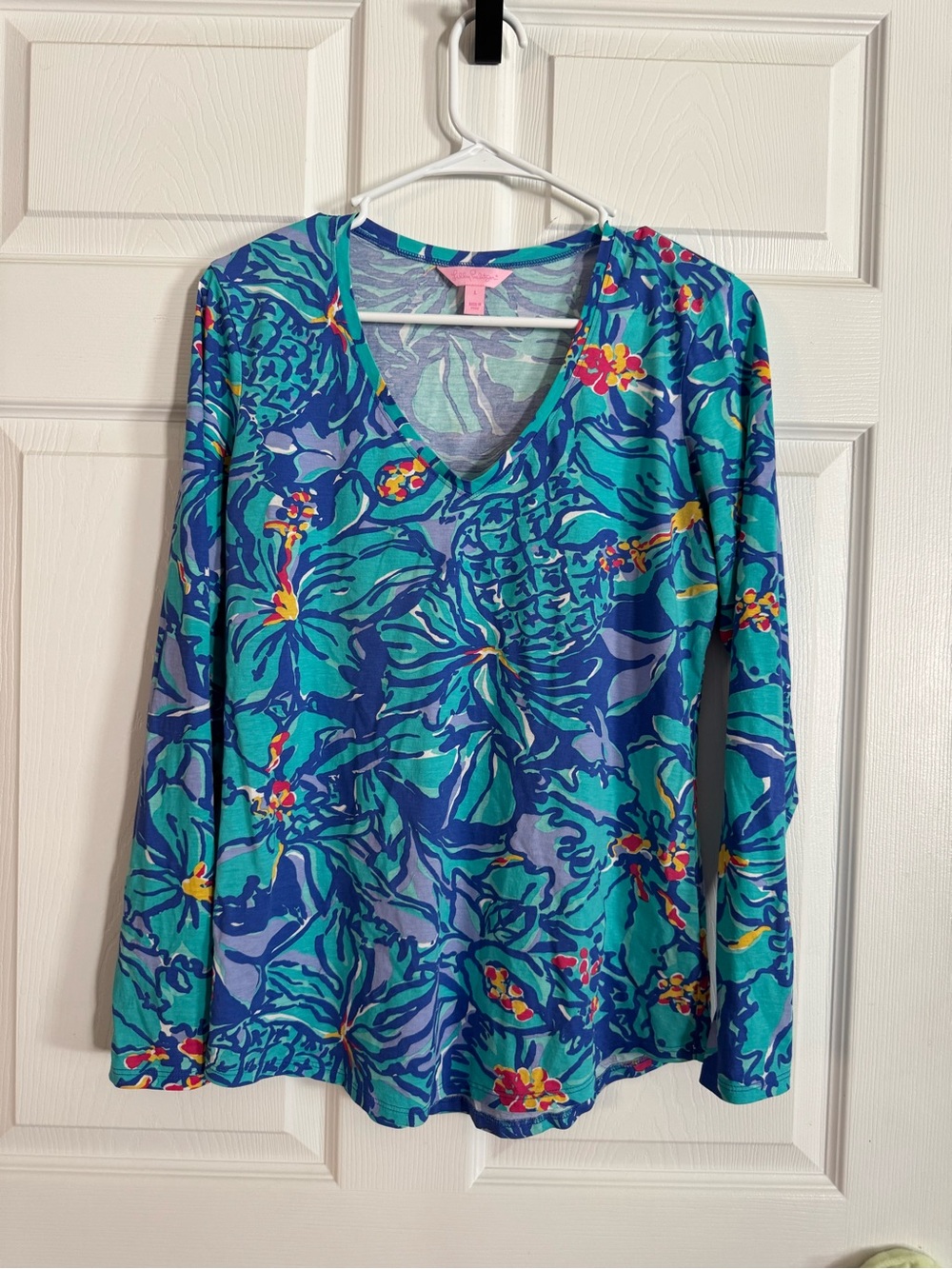 Lilly Pulitzer Turquoise & Navy Tropical V-Neck Long Sleeve Top